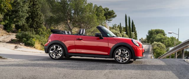 MINI Cooper Convertible
