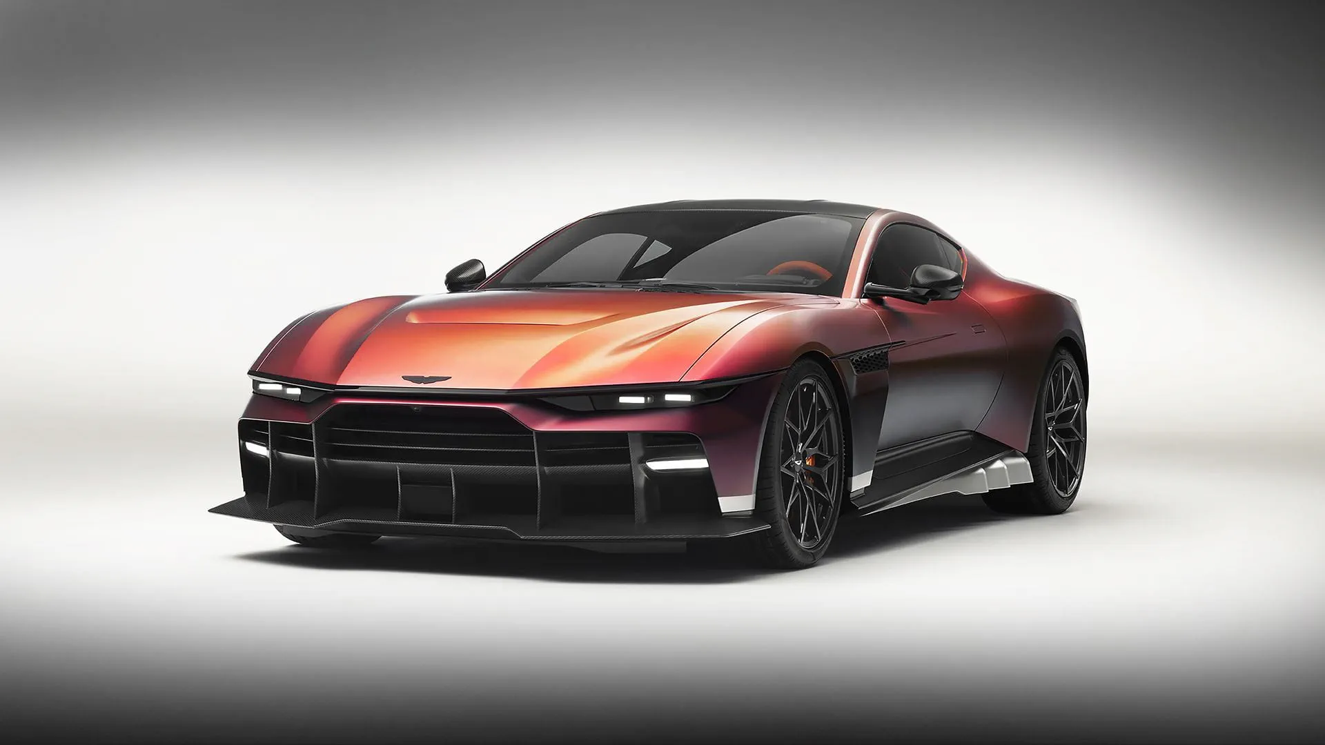 Aston Martin Valen: 850PS V12 Supercar